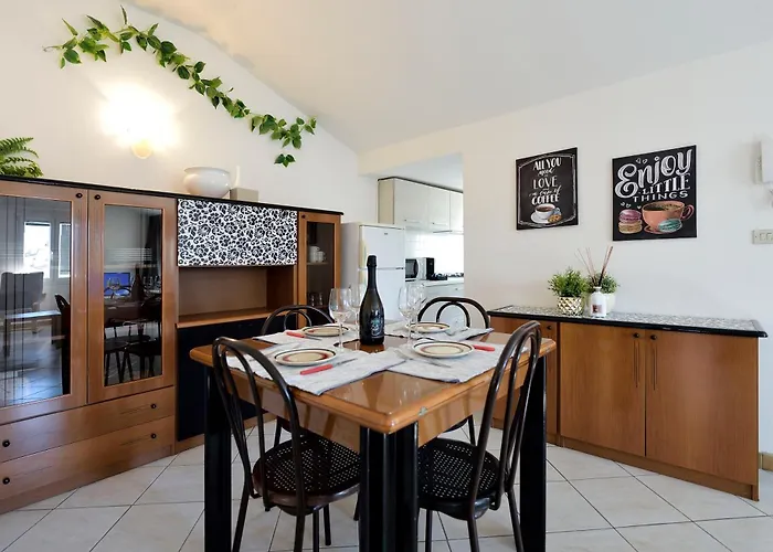 Trilo_mina 4 Apartamento